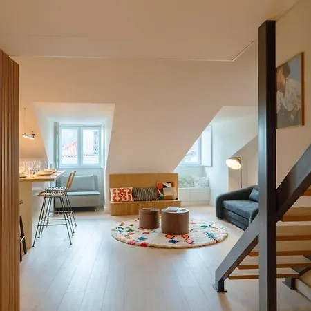 After B00Klng Must Scаn Qr-C0Dе --Chic 2Br Duplex Holiday home