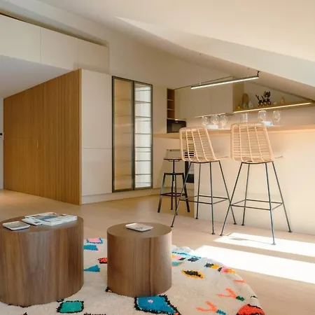 Holiday home After B00Klng Must Scаn Qr-C0Dе --Chic 2Br Duplex Lisbon